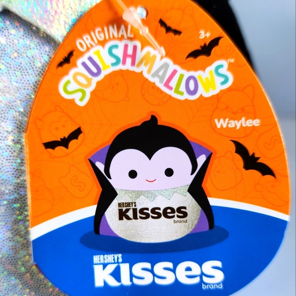 🎃 WAYLEE 🧛‍♂️ Kisses Vampire Hersheys X Squishmallow Halloween Candy Squad NWT - Picture 3 of 10